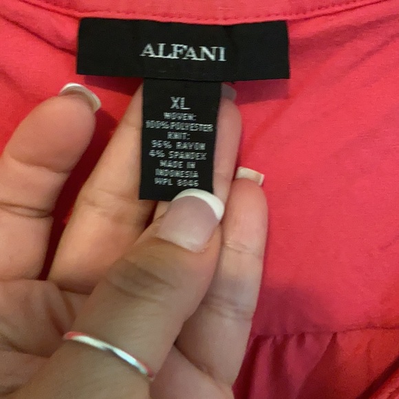 Alfani & Olsenboye tanks. 2 tops for one price - Picture 7 of 7